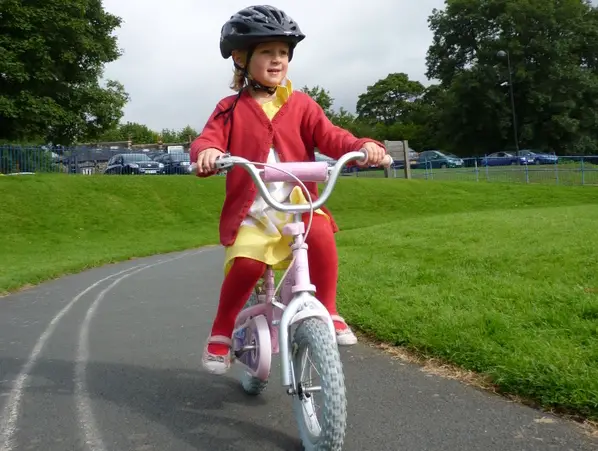 Family Cycling family bike rides