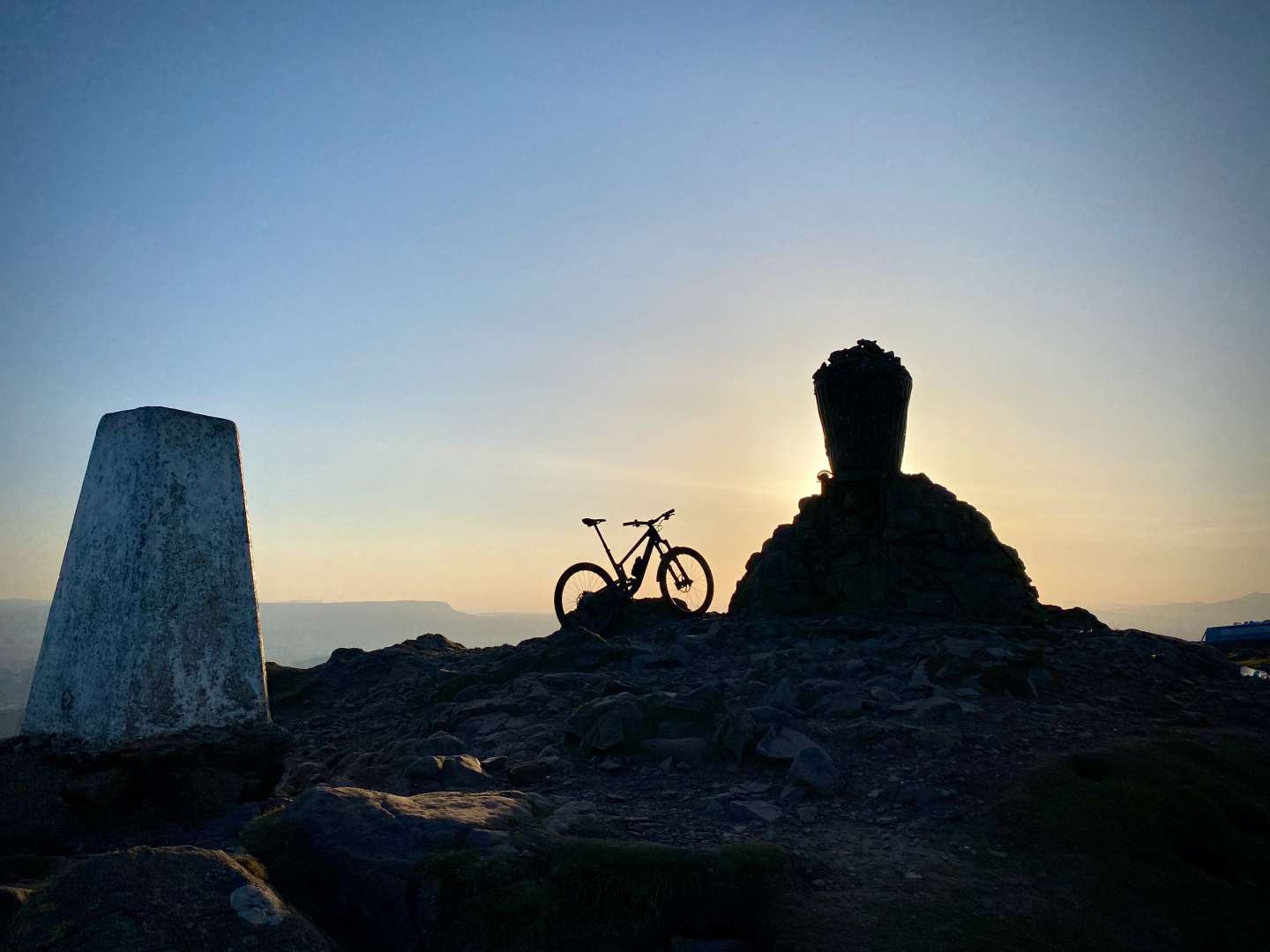 2025-04-08 Dumyat McBoab Sunset 00002.jpeg