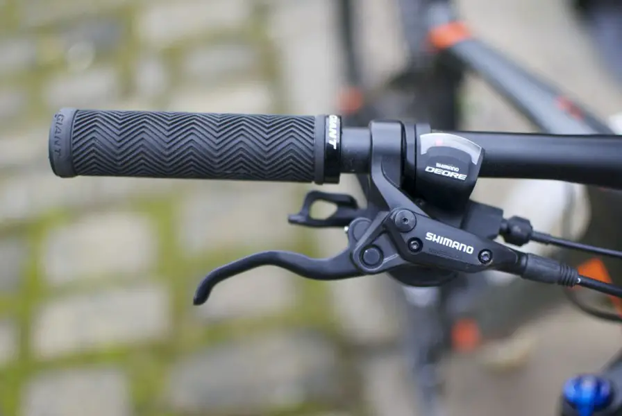 Nice grips, decent brakes and shifters: sorted