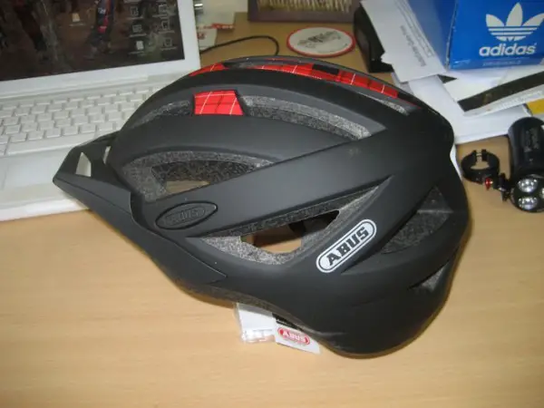 Abus Urban helmet - we think this might have "Crossover" appeal into the MTB market too.