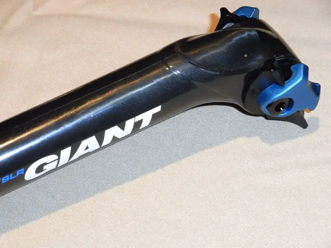 Seatpost (has extra support for carbon seat rails)