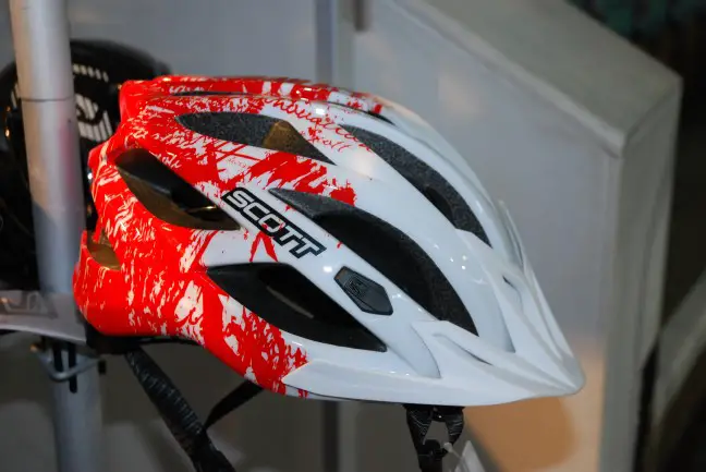 We liked this helmet. Not too XC, not too FR. Just right.