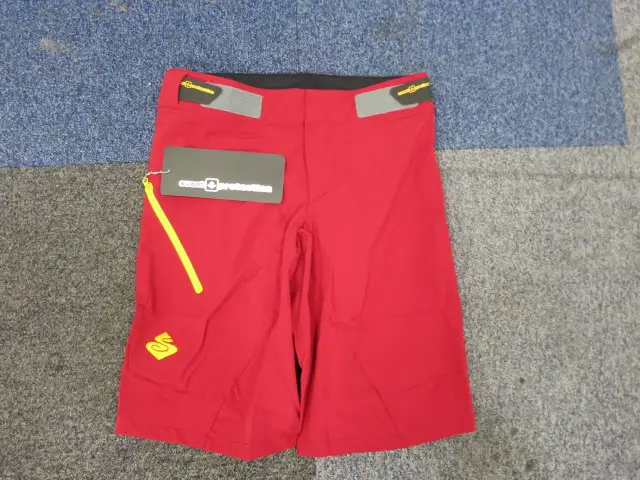 Red fast shorts
