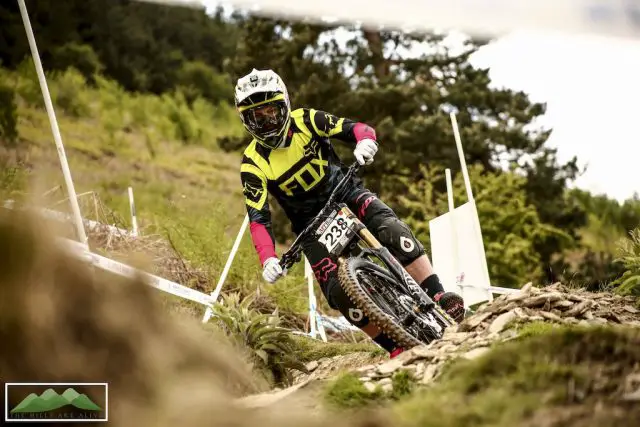 british downhill mountain bike series scott gamber full face helmet wales