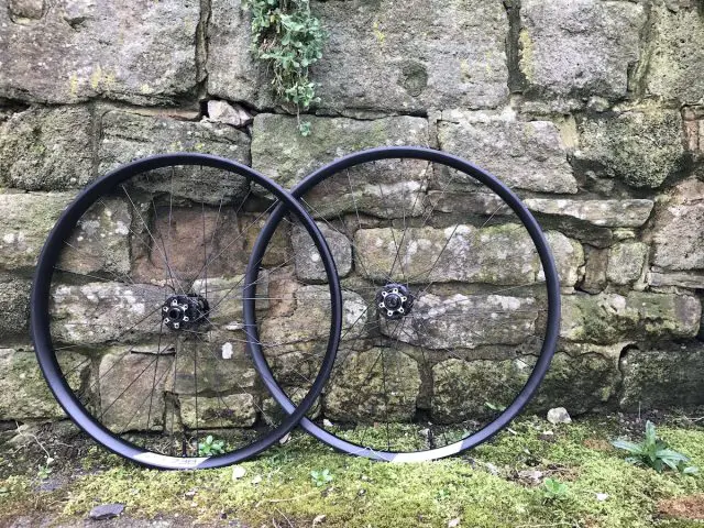 ibis cycles 738 wheels 27.5in wide tubeless