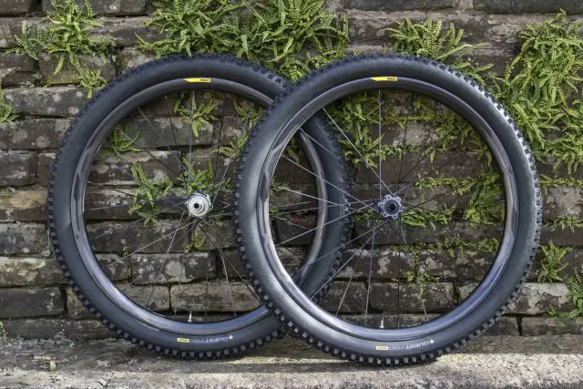 mavic xa pro carbon elite tubeless wheels 