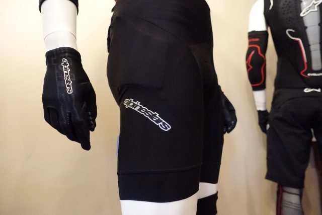 alpinestars paragon bib shorts protection protector bladder knee pads jersey shorts