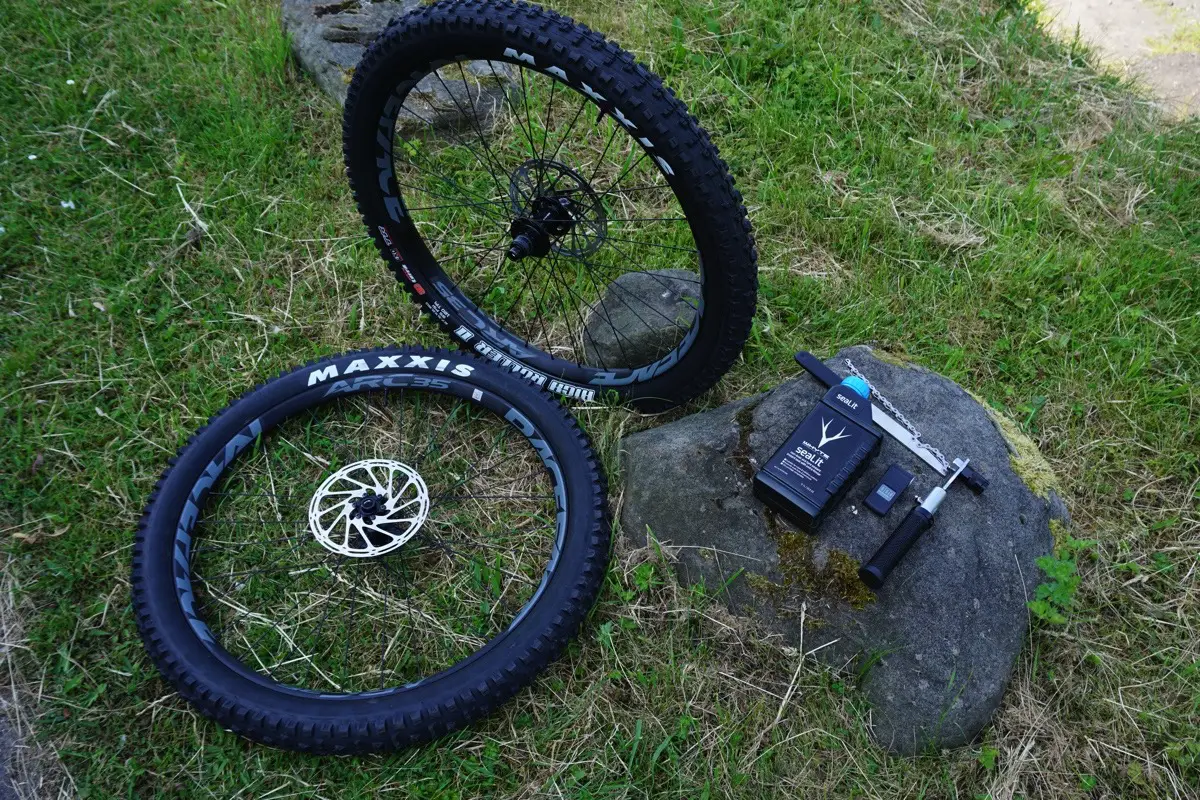 Whyte S-150 switch