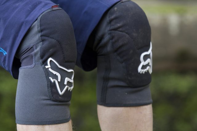 fox launch knee pads issue 112