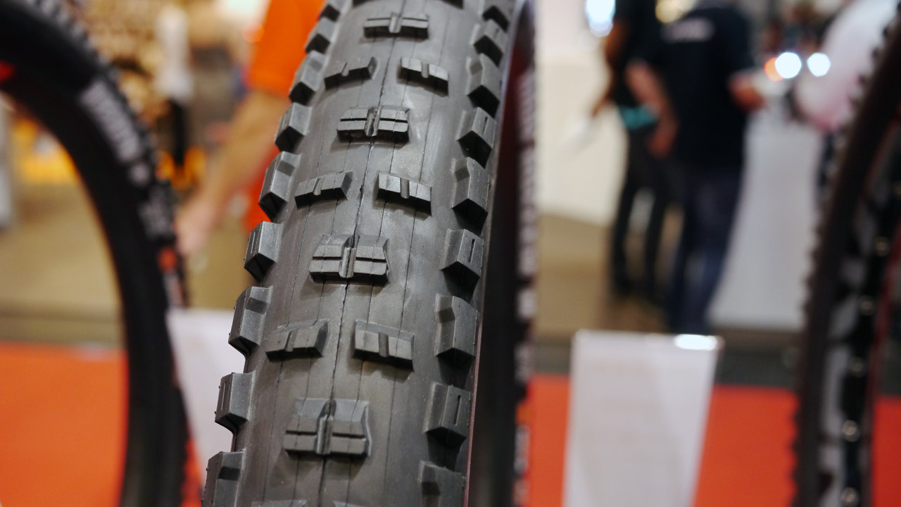 maxxis semi slick