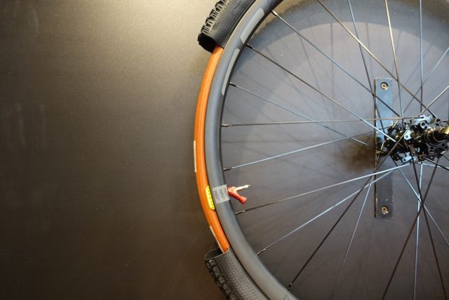 deaneasy tubeless tyre