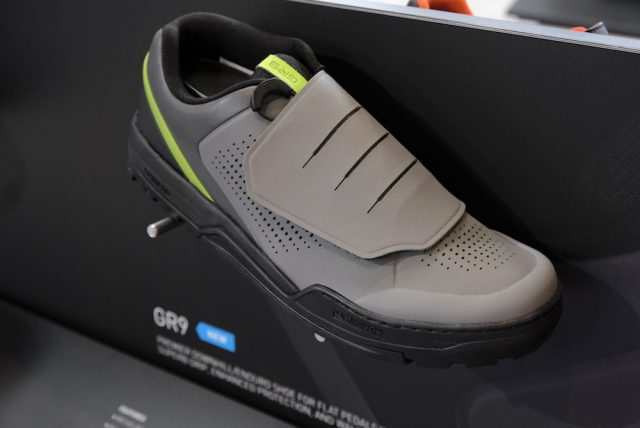 shimano gr7 flat pedal shoe