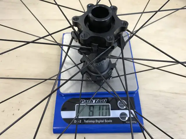 giant anthem wheels scales weight