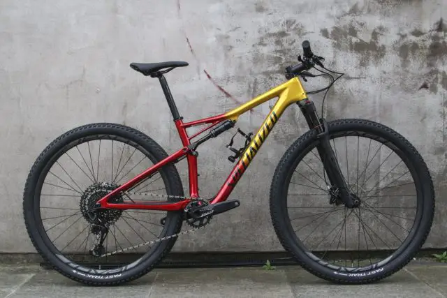 specialized epic expert carbon baaw