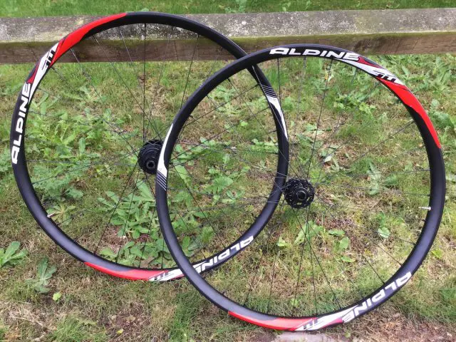 superstar components alpine trail wheels 29in tubeless