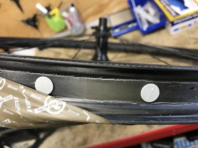 roval carbon wheel issue 116 tubeless dt swiss star ratchet freehub