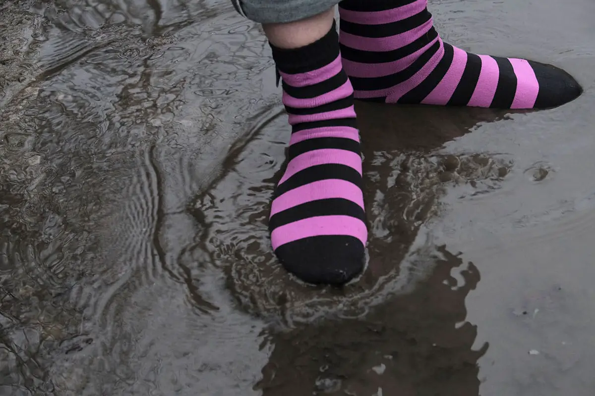 dexshell bamboo socks waterproof pink stripes puddle wet