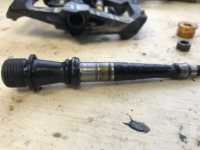 xpedo gfx clip in pedals axle grease bearing