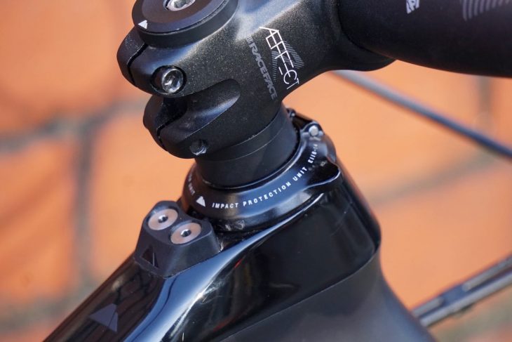 canyon spectral cf 8 review singletrack magazine headset