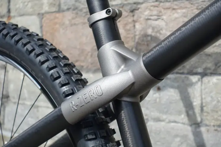 robot bike co r-zero hardtail uk made carbon titanium 3d printing
