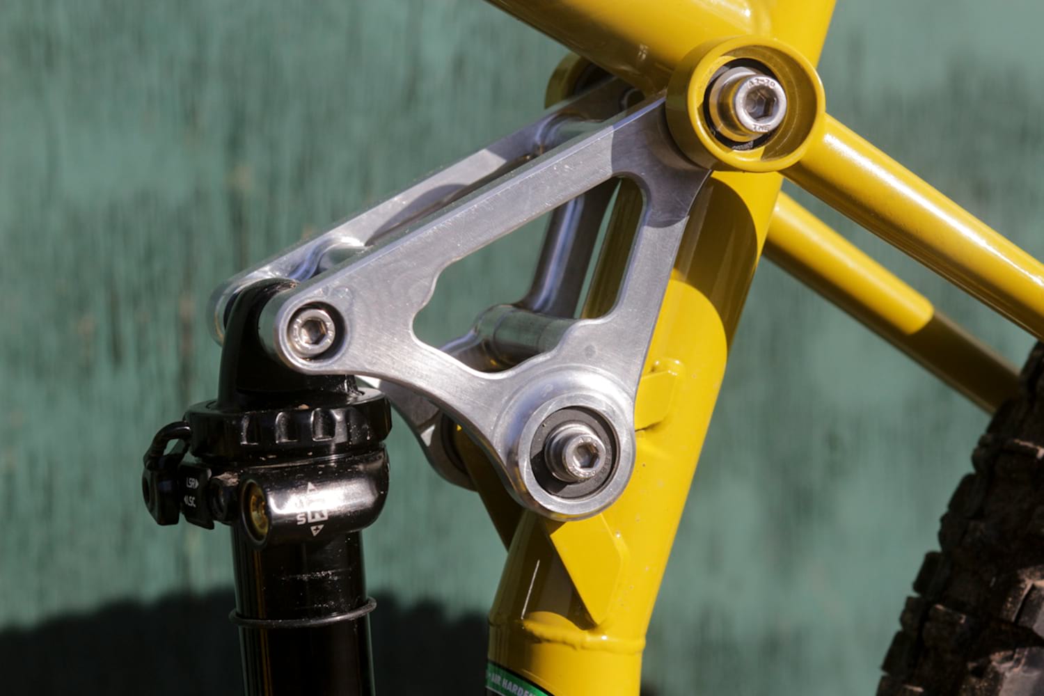 Get a look at this gorgeous UK-made steel full suspension bike from ...