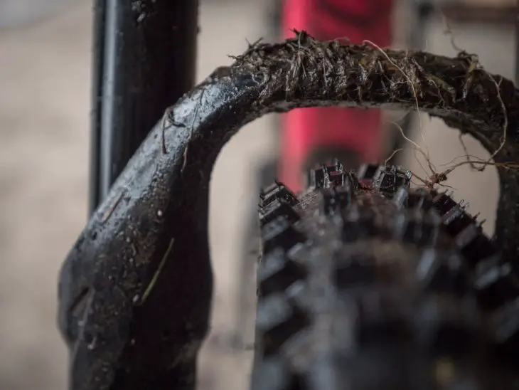 specialized hillbilly tyre grid mud 