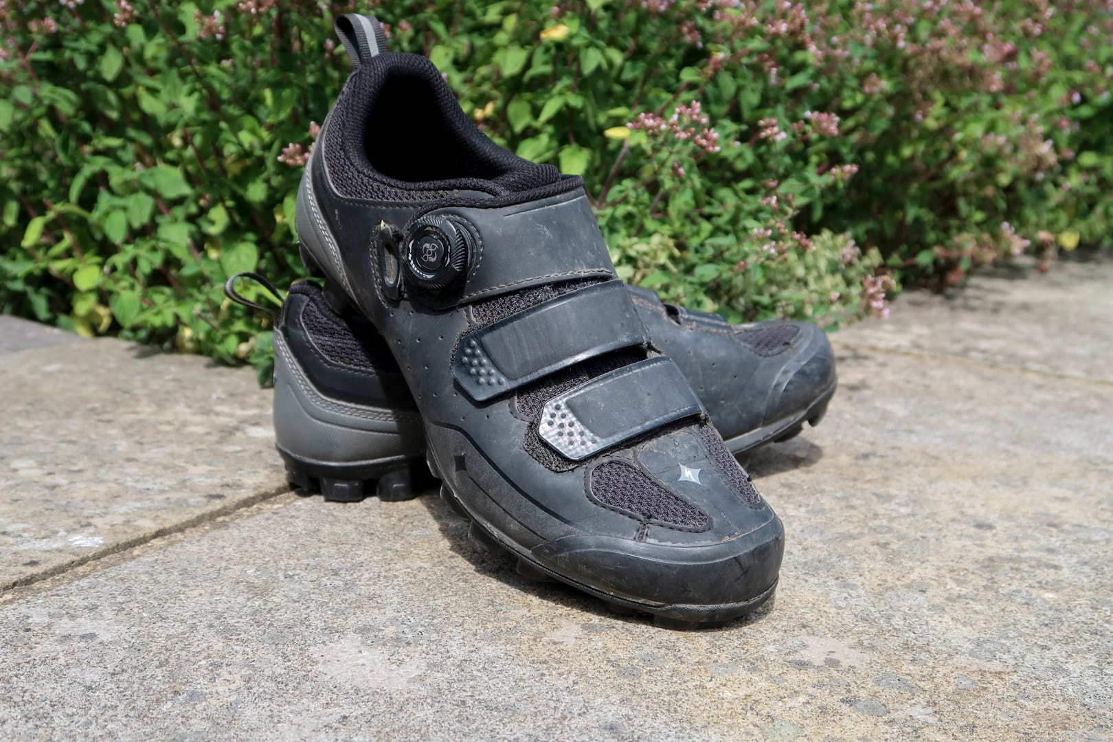 motodiva mountain bike shoes