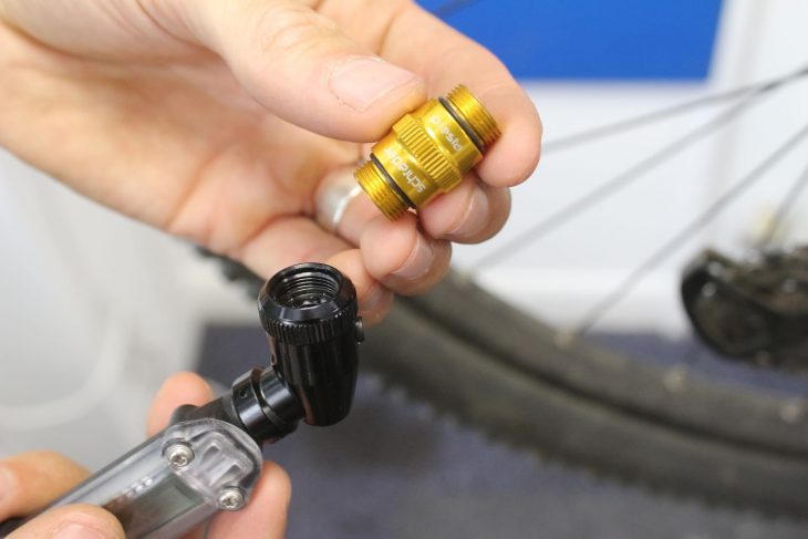 lezyne digital check drive tyre pressure gauge