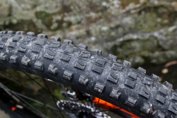 maxxis minion dhf tyre 29x2.6in