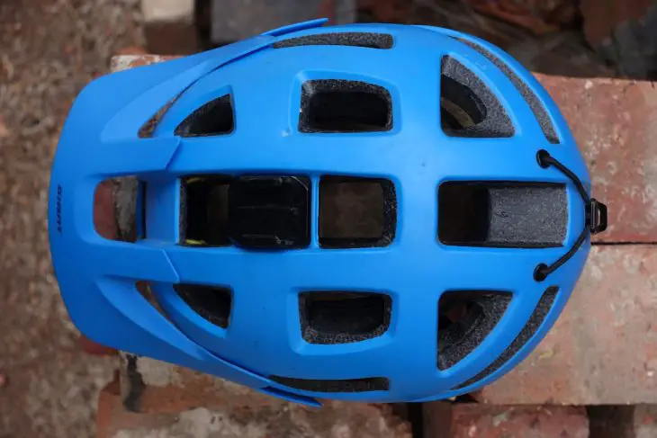 giant rail sx mips helmet