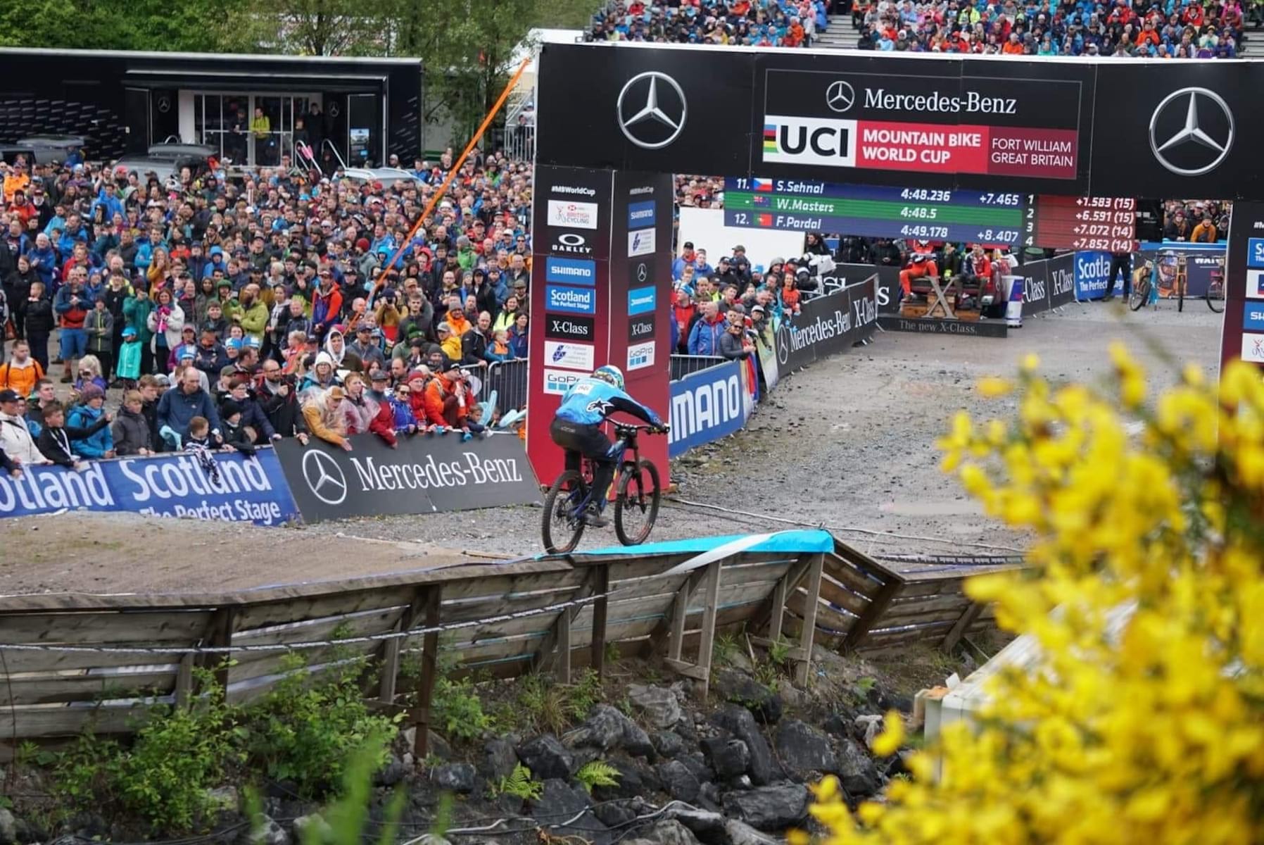 2019 fort william world cup crowd downhill race