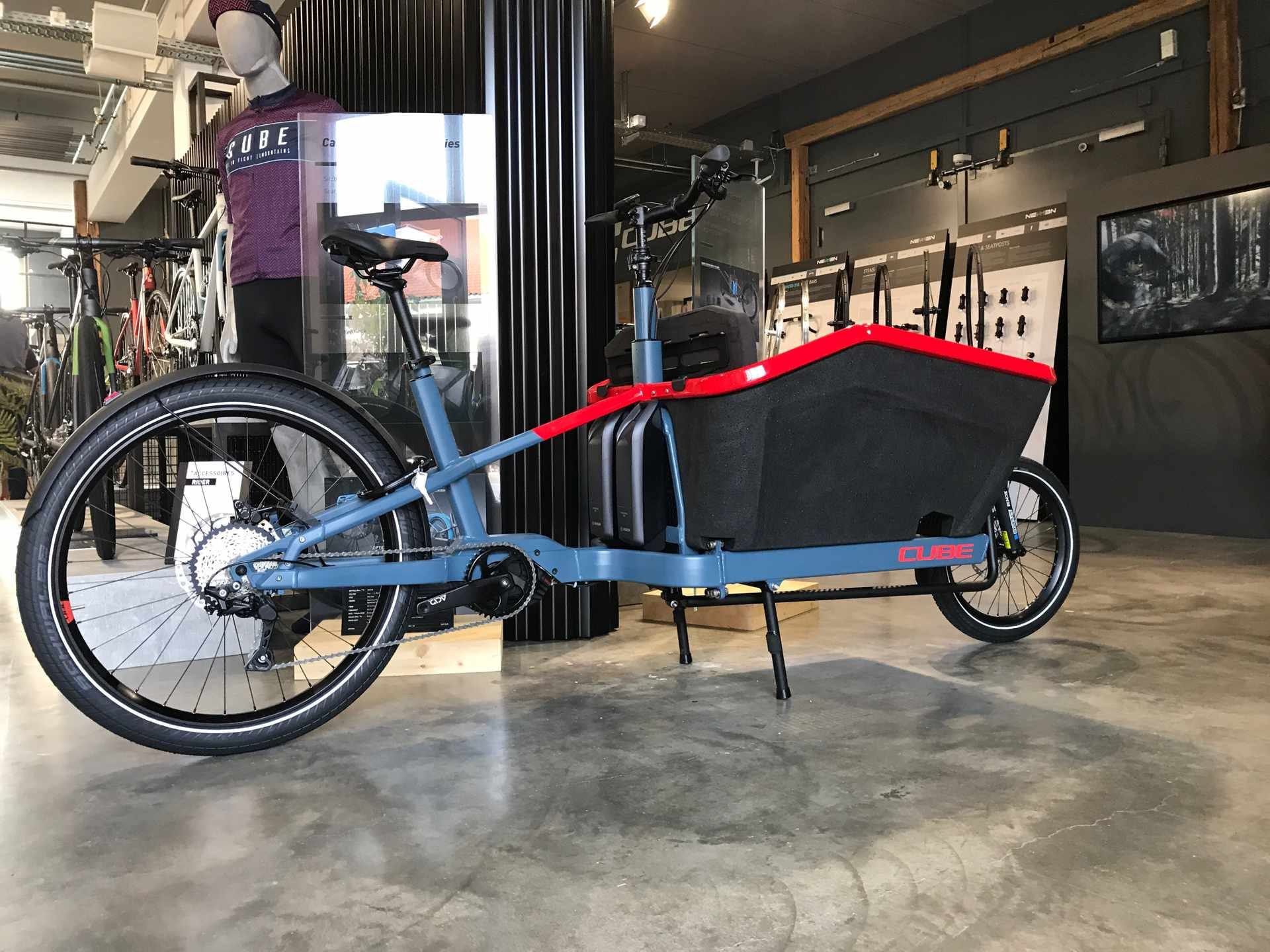 Cube cargo bike