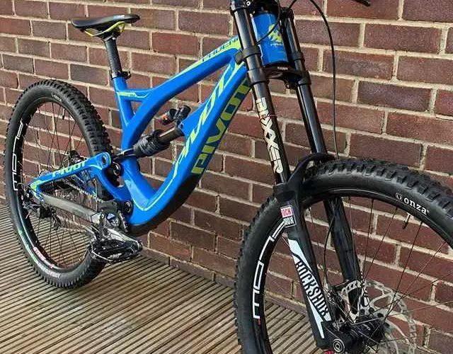 ben deakin stolen downhill bikes