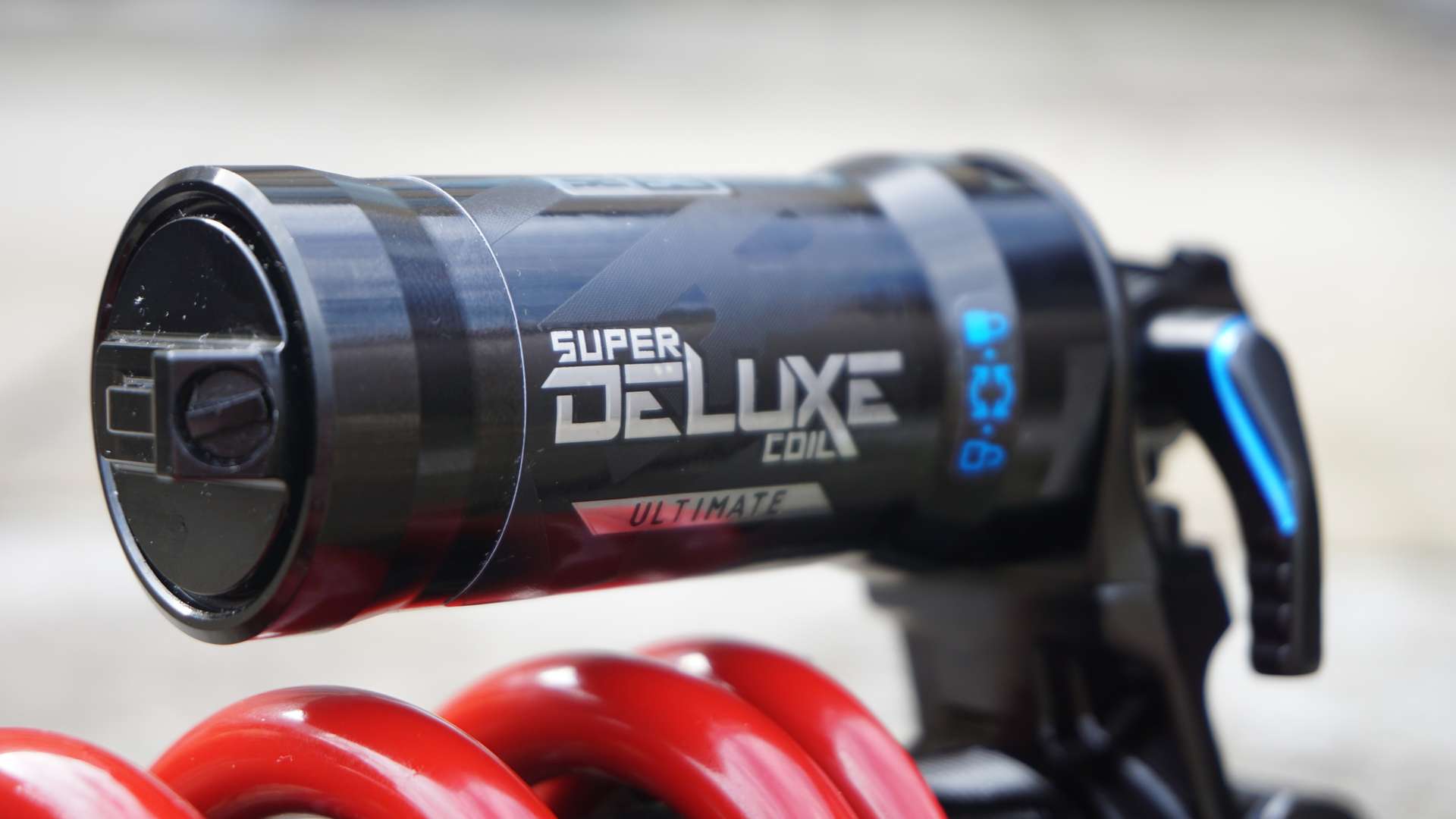 super deluxe coil travel spacer