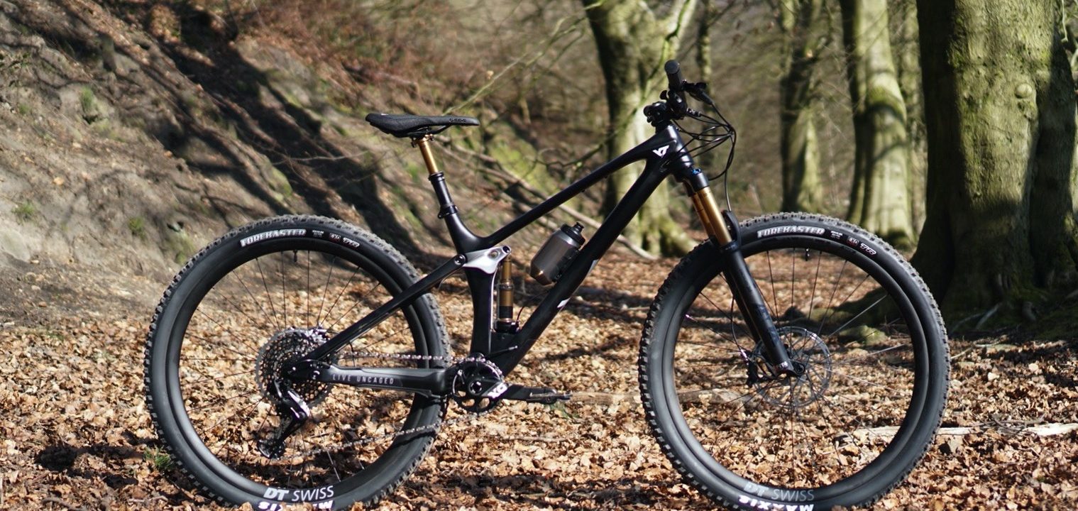 YT IZZO Pro Race First Look