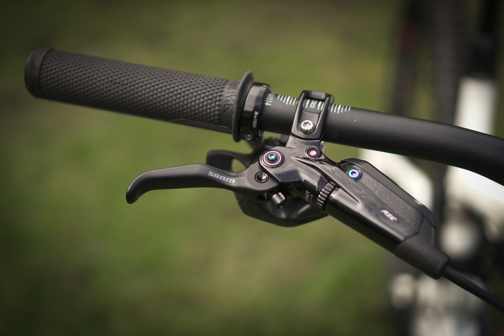 2021 Commencal Meta AM 29 First Look