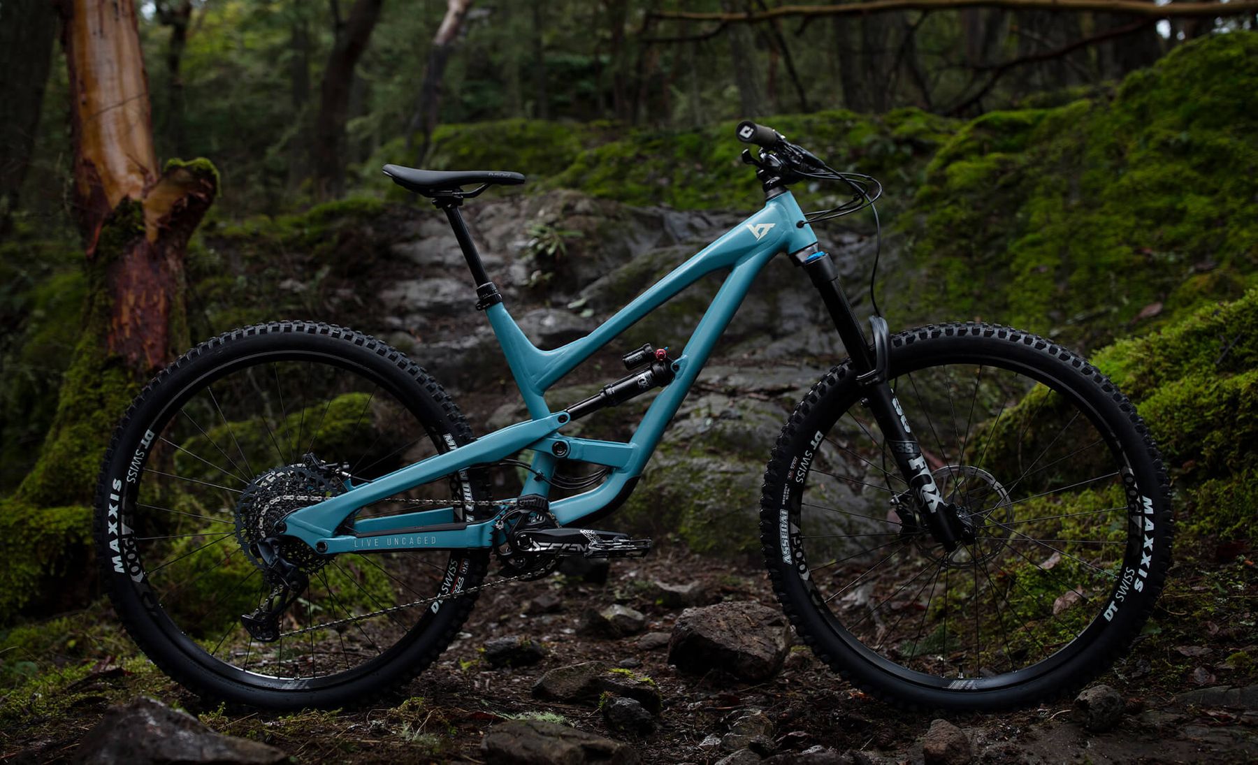 YT Capra Pro and Base alloy models refreshed for 2021