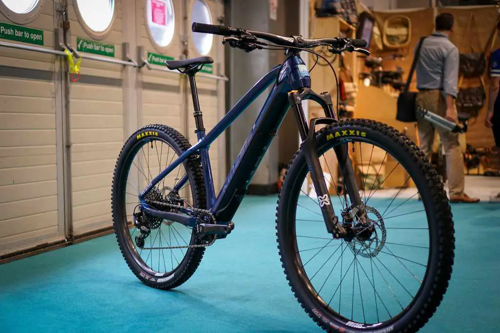 If you thought everything new was already seen at Eurobike, then think again! Kinesis has just launched a new e-MTB hardtail called the Rise at the NEC.