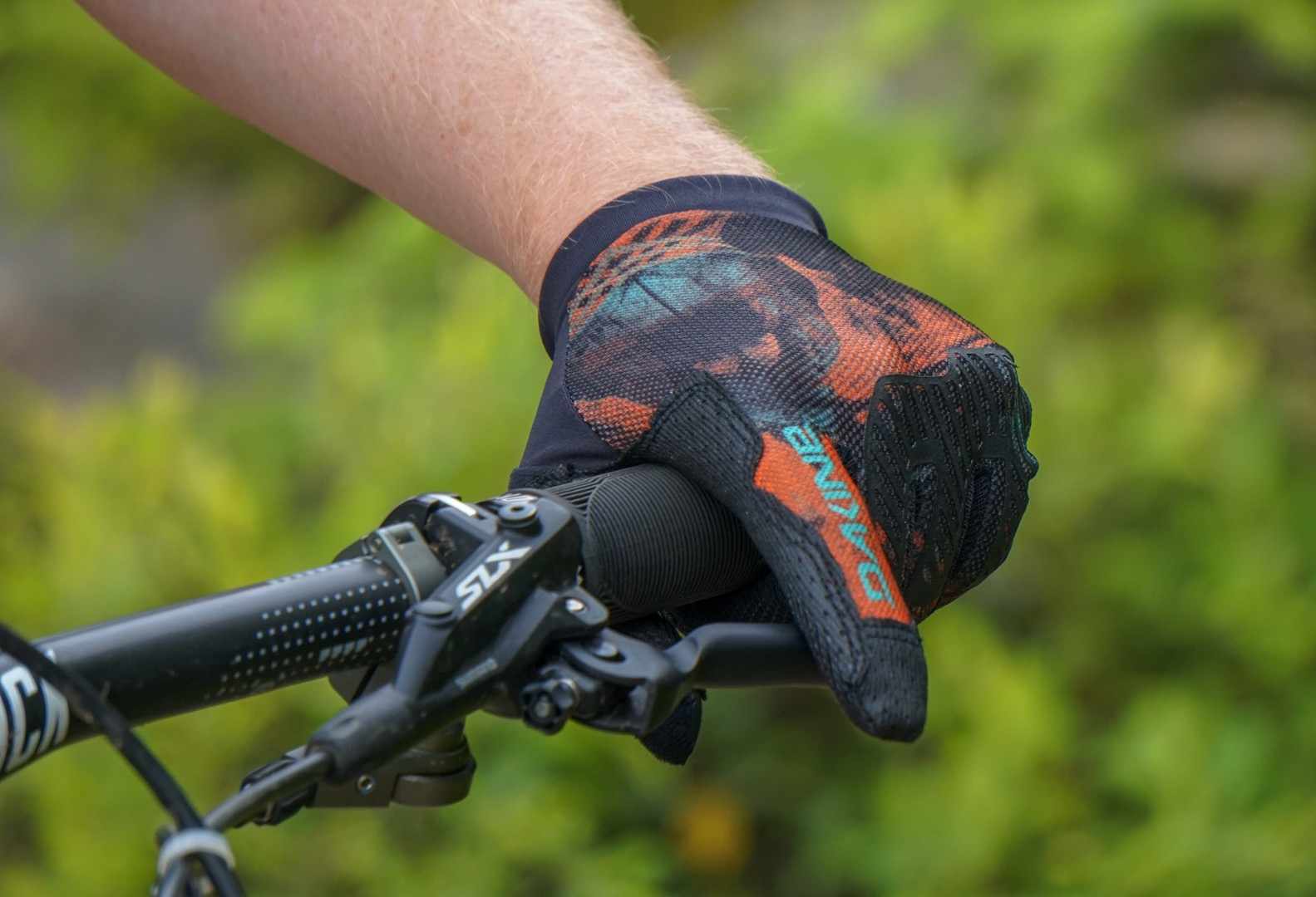 The 7 Best Mountain Bike Gloves of 2023