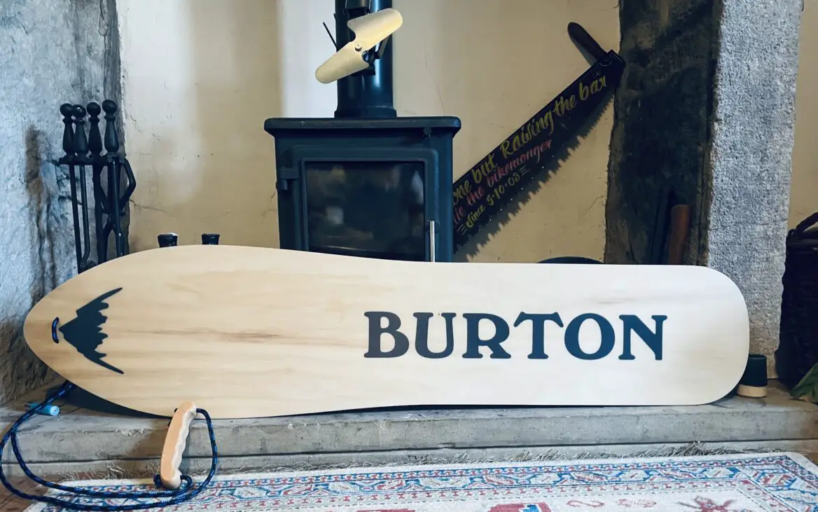 burton throwback snowboard