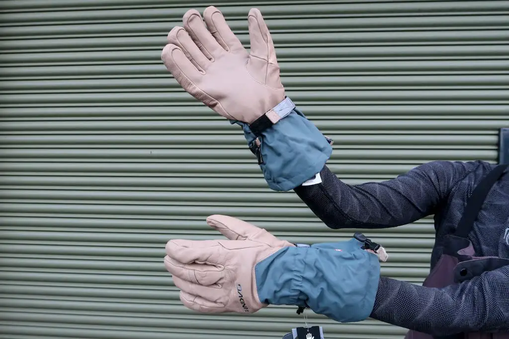Dakine Mens Continental Gore-Tex Snow Glove 
