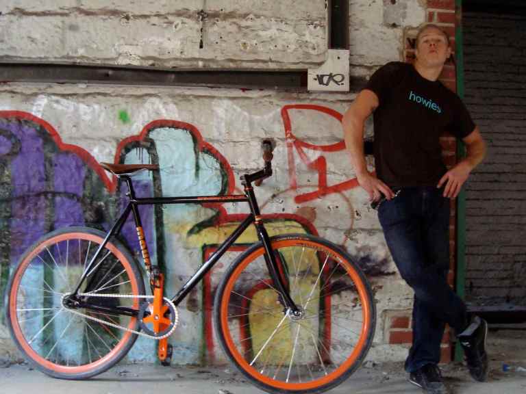 Chris Akrigg’s 2nd Attempt at Riding Fixed