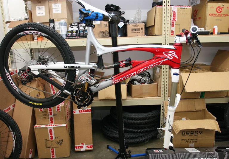 Greg Minnaar’s Carbon Nomad Stolen