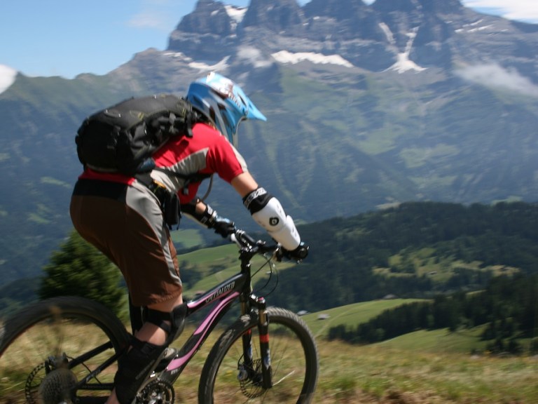 Dirt Girls Do It Again