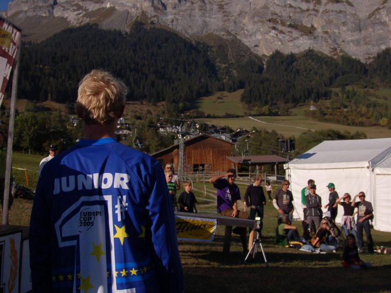 Avalanche Bloggers: Mike Thickens at Ae