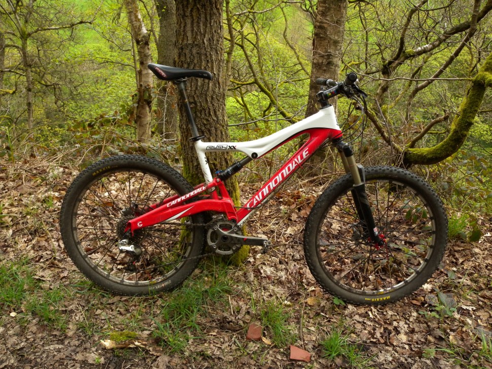 The Cannondale Rush XX in't woods