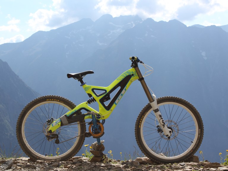 GT Bikes 2011 Part 1: Fury, Sanction and Distortion