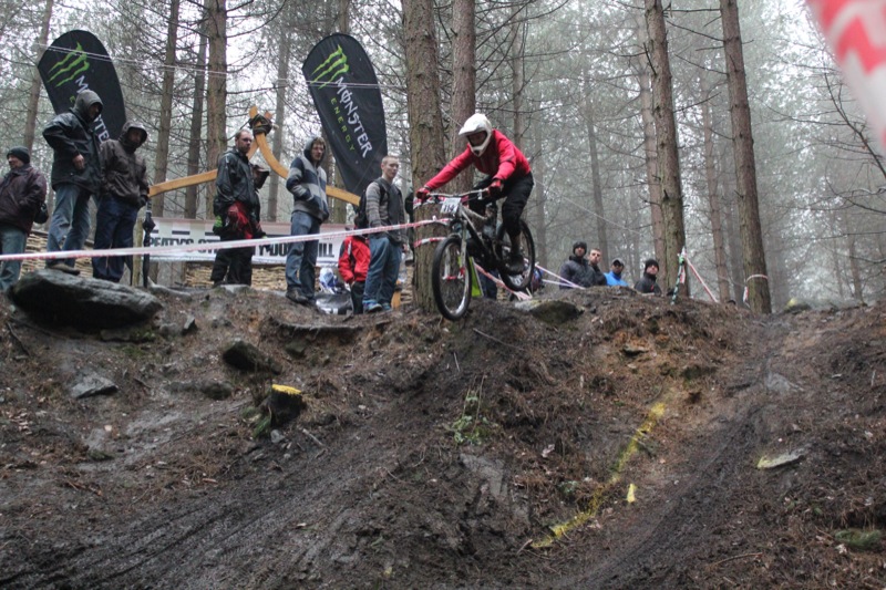 Steve Peat Steel City Downhill (34)