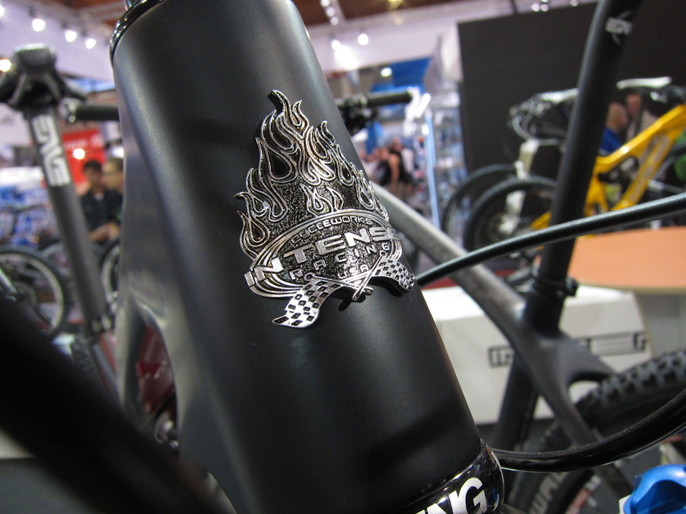 Eurobike 2011: Intense – Carbon and more carbon