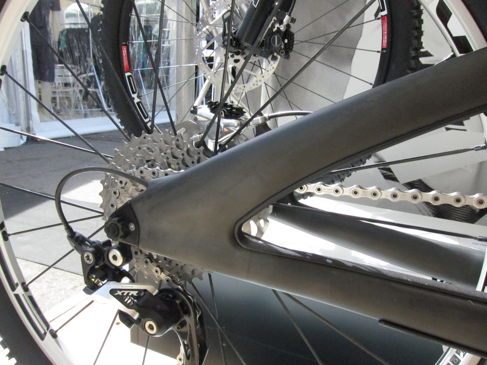 Eurobike 2011: Yeti SB95 and SB66 Carbon